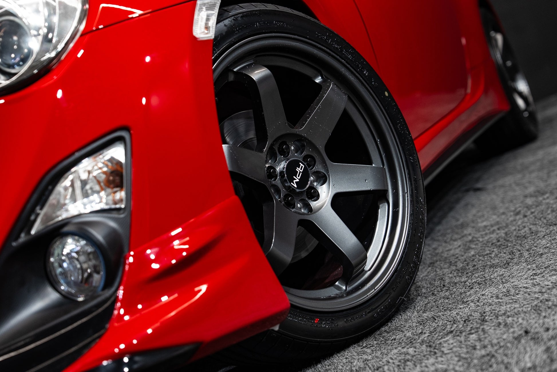 RPM Apex 18 inch gloss dark gunmetal wheels