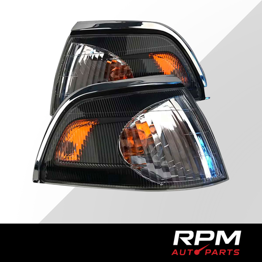 Toyota Regius Corner Lights